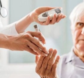 ĐỐI TƯỢNG NÀO CÓ NGUY CƠ MẮC BỆNH ĐÁI THÁO ĐƯỜNG?